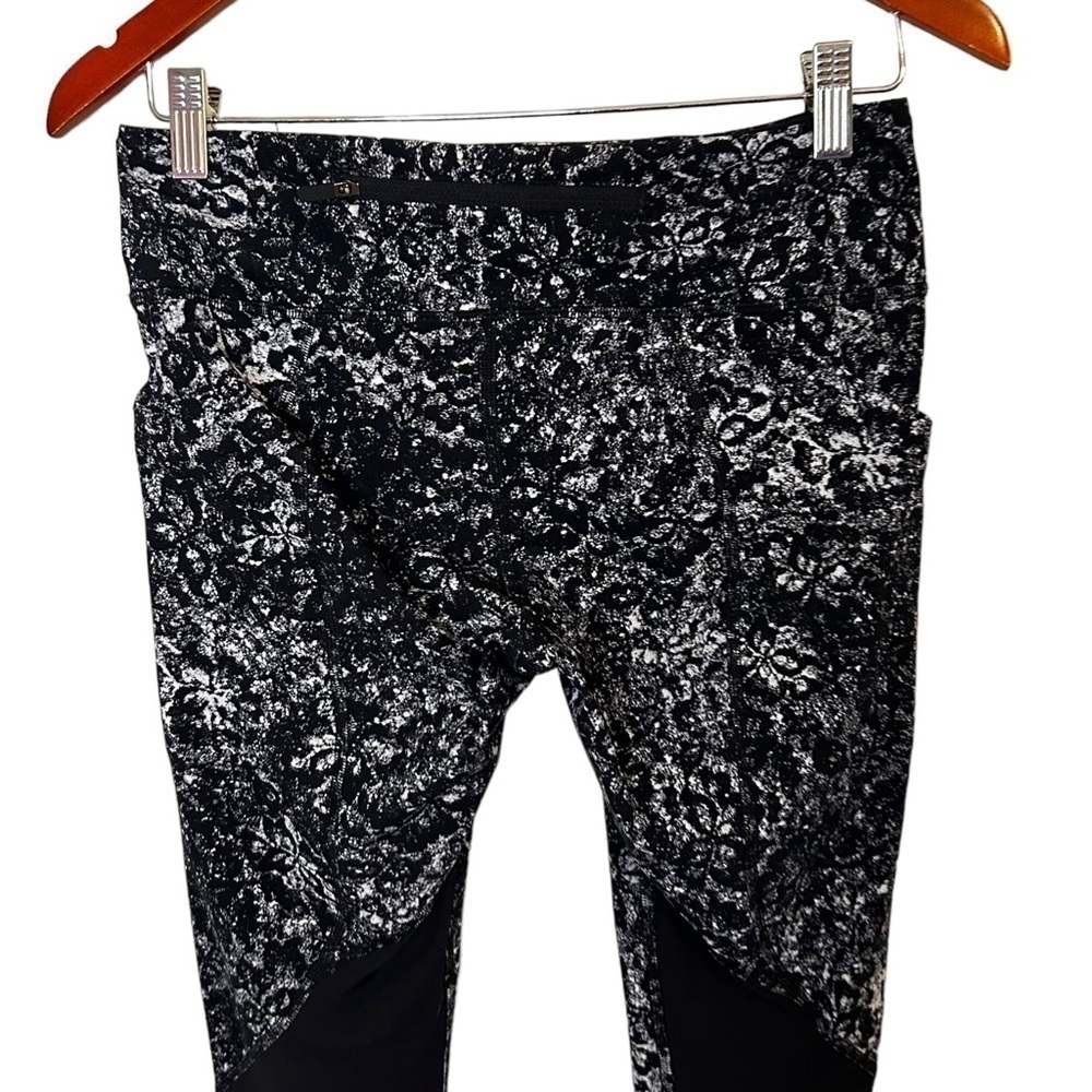 Lululemon Pace Rival Crop *22" - Picture 11 of 15